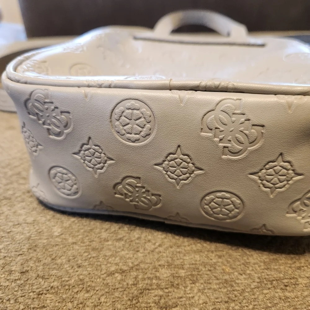 Guess elegant crossbody